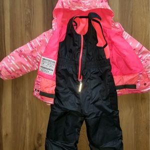 Matching Columbia snow jacket and bib
